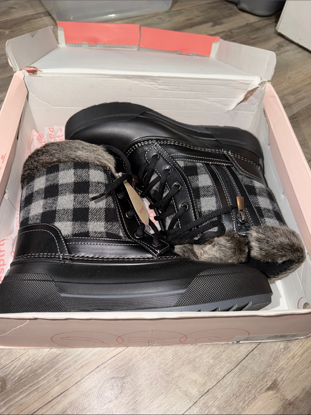 Easy Spirit Black Plaid Faux Fur Lace-Up Winter Ankle Boots
